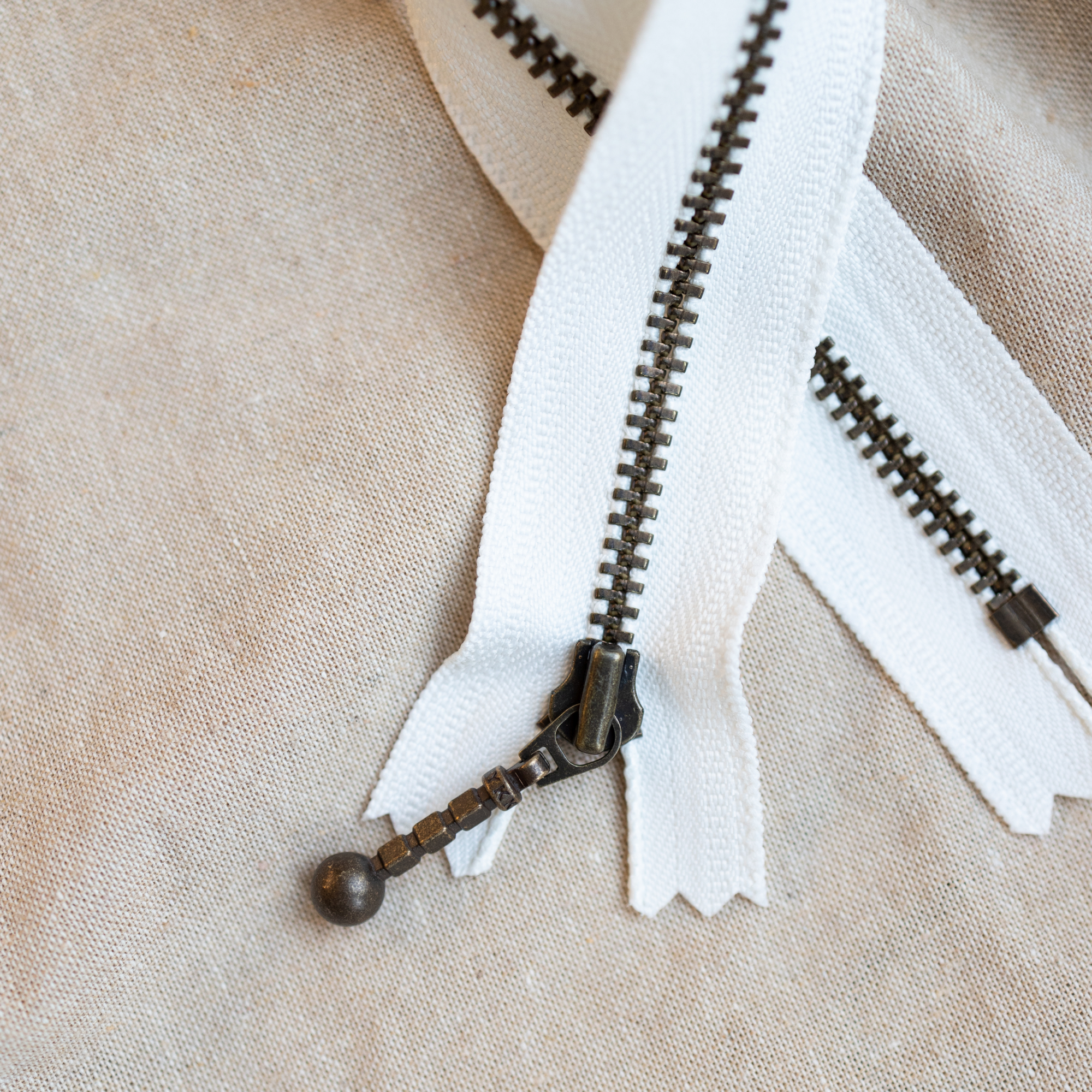 Separating zipper 60 cm